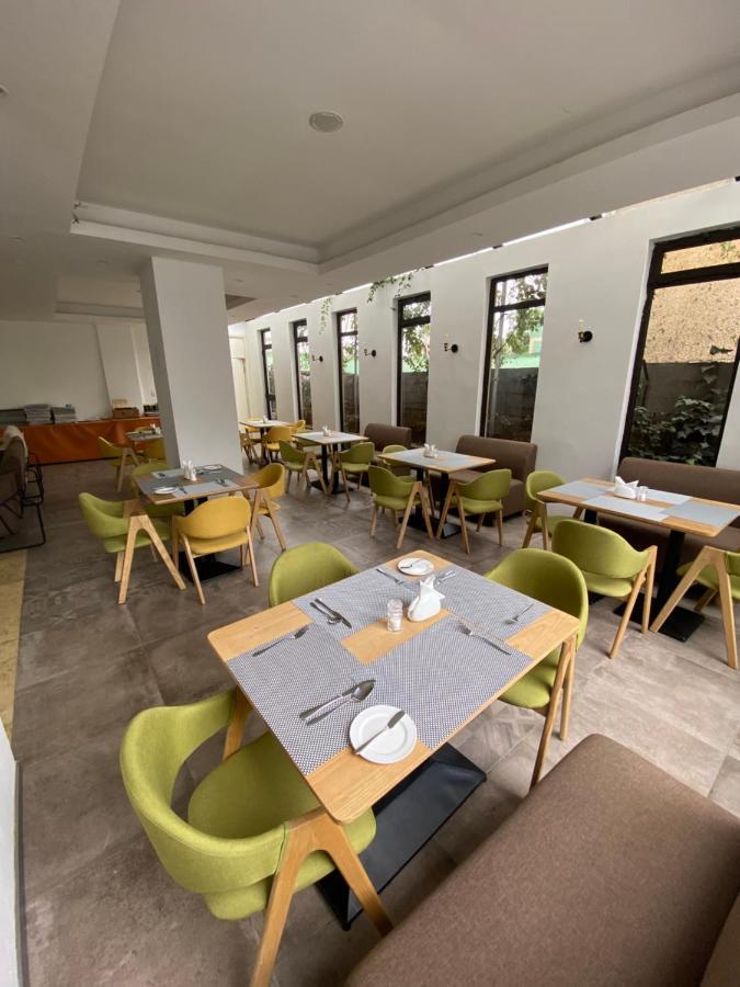 Cot Hotel Addis Ababa Exterior photo